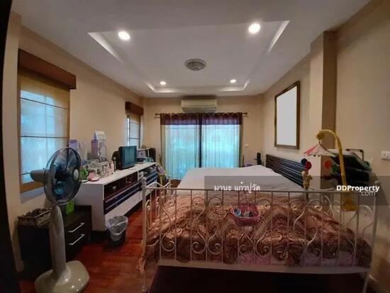 ให้เช่า บ้านเดี่ยว 2ชั้น   63ตรว.  ถนนเสรีไทย ใกล้แฟชั่นไอซ์แลนด์  ให้เช่า 28,000/เดือน